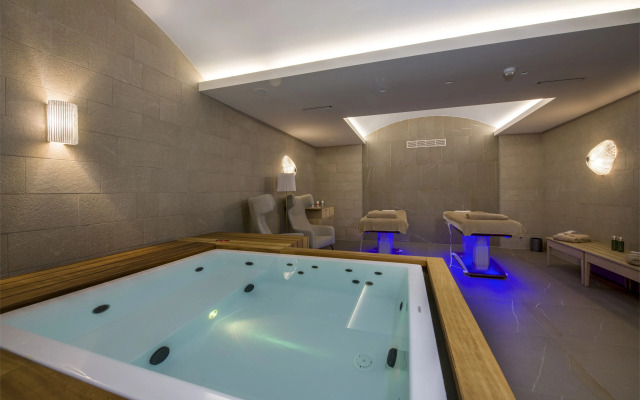 Amira Luxury Resort & Spa