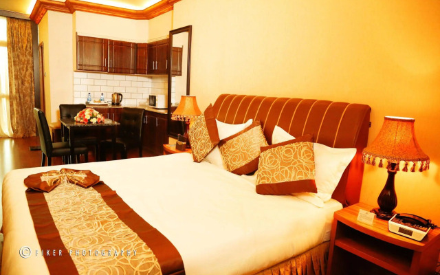 Monarch Parkview Hotel