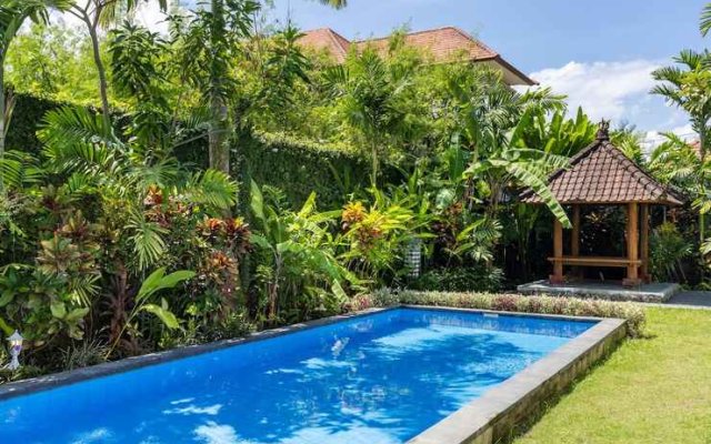 Villa Marco Unique 7BR Villa in Canggu