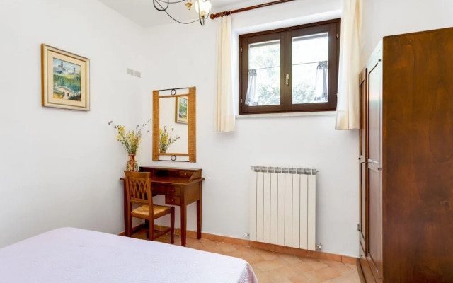 Apartment in Umbria Near Majestic Mountains