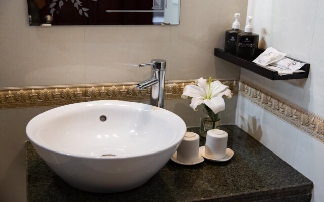 La Suite Hotel