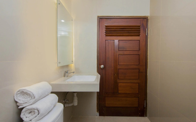 Collection O Gapura Hotel Near Parapat Penatapan Danau Toba