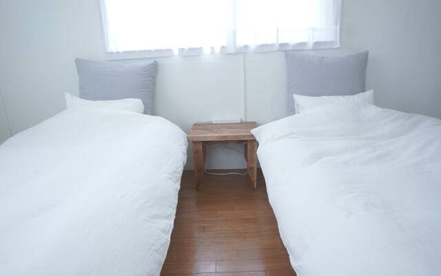 Tiny guest house mametora