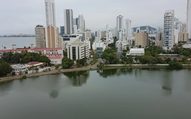 Edificio Marina del Rey