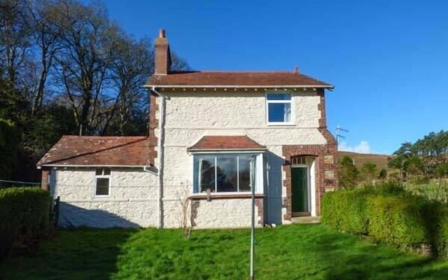 Pensychnant Cottage