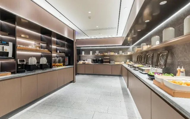 Yiling Hotel