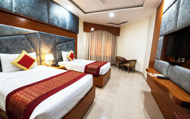 Hotel Anand International