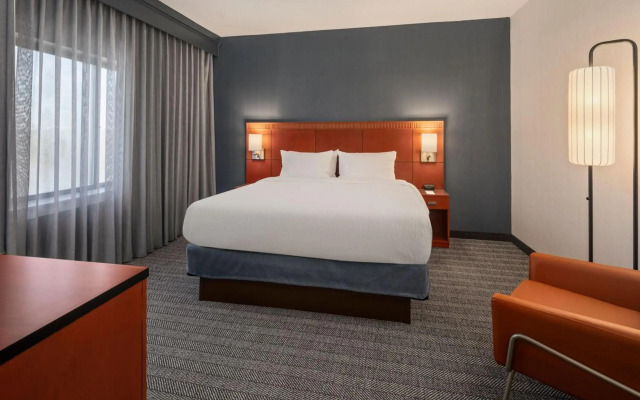 Courtyard Chicago Waukegan Gurnee