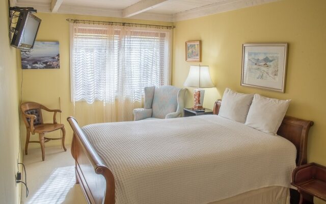 Atelier 1107 - 2 Br Condo