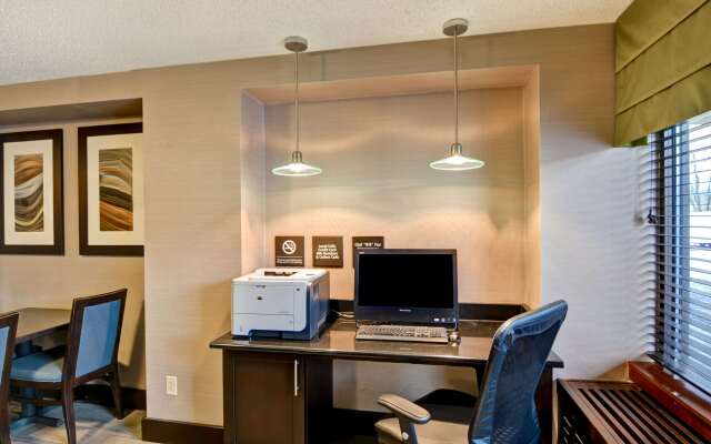 Hampton Inn State College