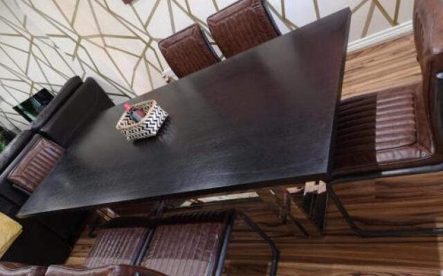 Nightingale Gardens - 4 Bed Detached House - Manchester
