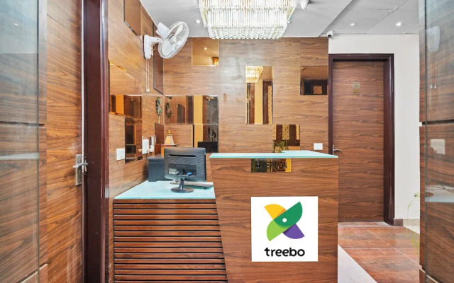 Treebo Elegant Palace