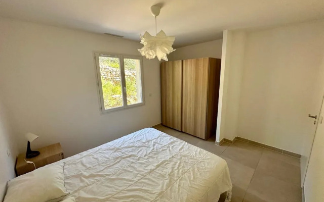 Villa L'esquirrol Vineyard Escape