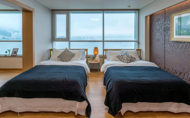 Mono House Busan Songdo Beach