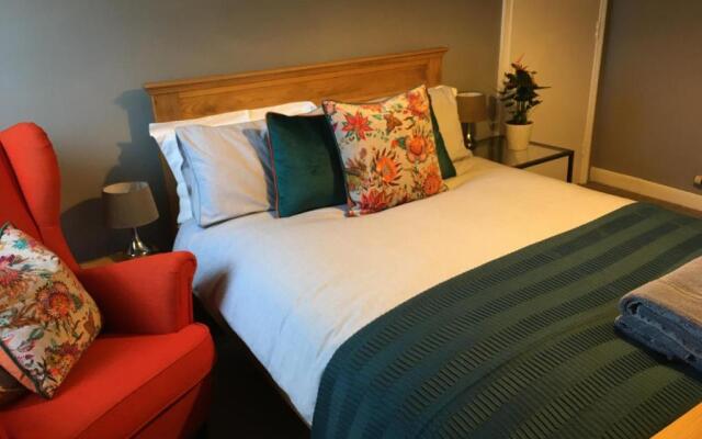 Elegant well appointed maisonette 105m2