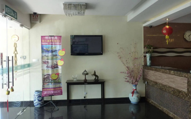 DM Hotel
