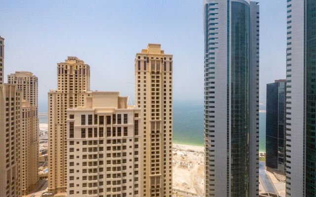 Mesmerizing 2BR Apartment in Dubai Marina