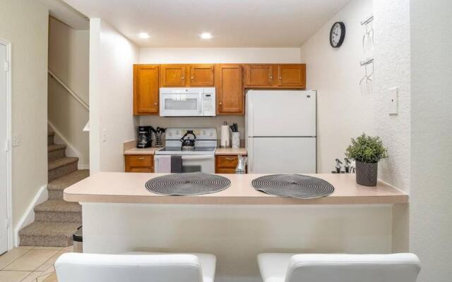 Spectacular 3bd/2ba Townhouse close to Disney