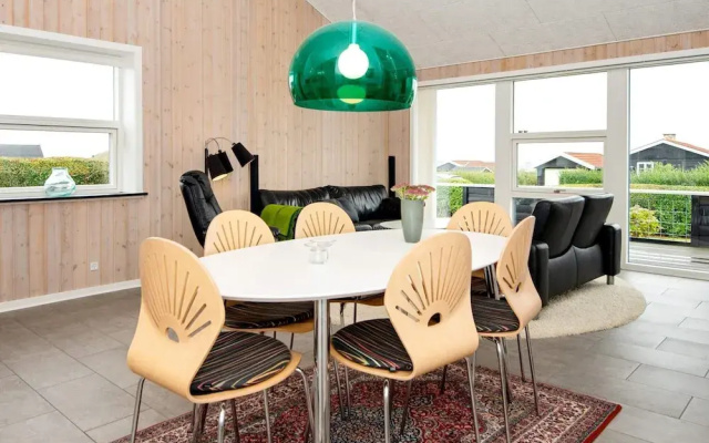 6 Person Holiday Home in Hejls