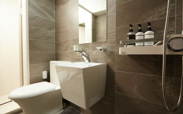 Haru Hotel & Guesthouse - Hostel
