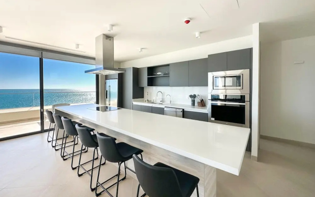 Brand New 6 Bedroom Penthouse
