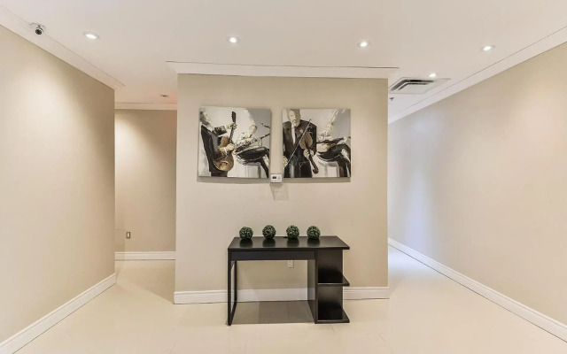 Nu Hotel Toronto