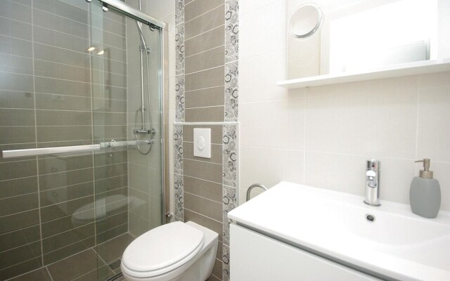 Nice Home in Drasnice With Wifi and 1 Bedrooms