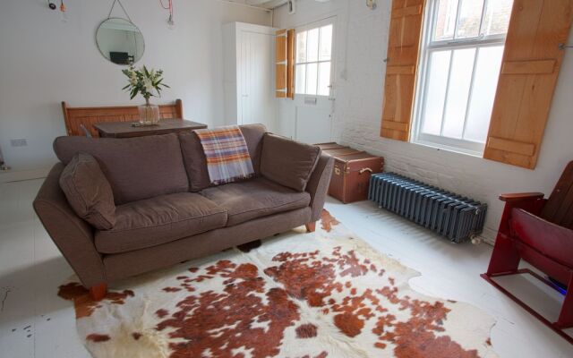 New Stunning And Stylish 2Bd Victorian Warehouse