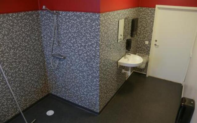 Multi Challenge Hostel