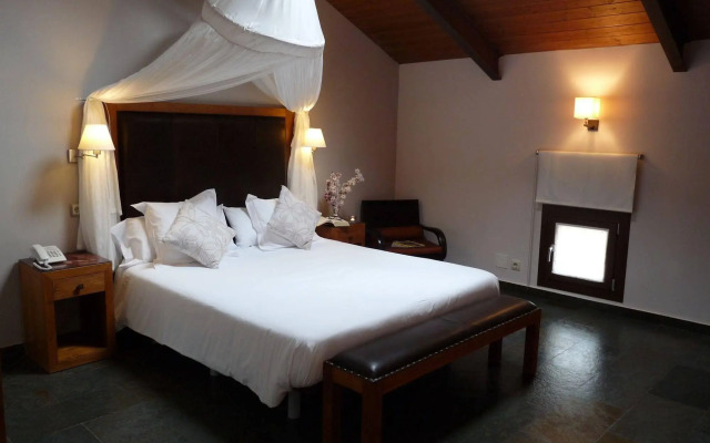 Boutique & Spa Capitulo Trece