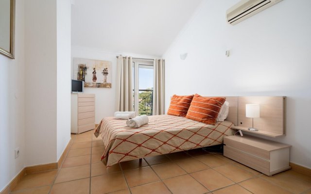 Beautiful Vila Sol Golf Apartment by Ideal Homes