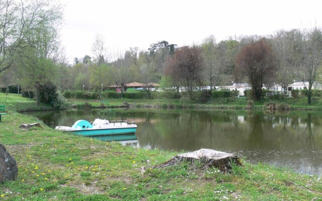 Camping le Repaire - Les Chalets