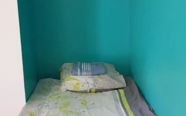 Studio de 12m² agréable calme proche CHU