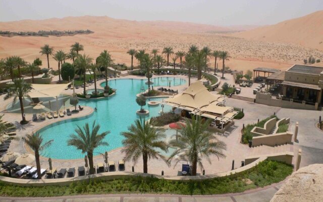 Qasr Al Sarab Desert Resort by Anantara