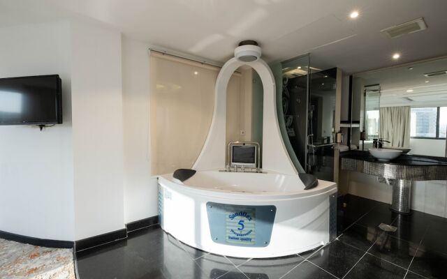 Mira Business Hotel