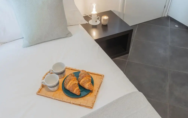 Chiara's Apartment by Rent all Como