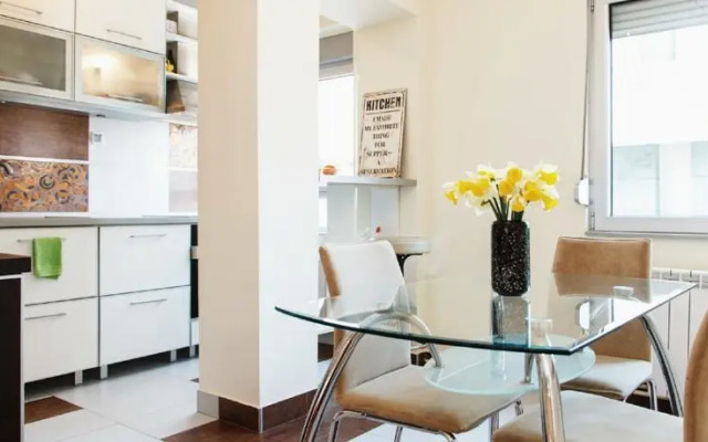 Botanical Garden Apartment