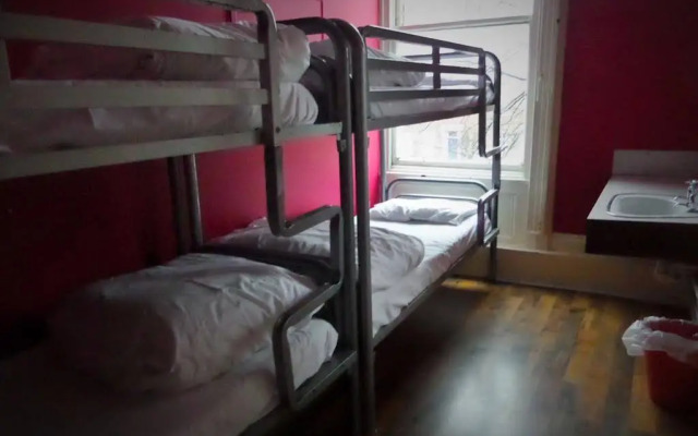 Paddy's Palace Belfast Hostel