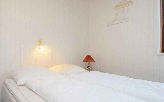 6 Person Holiday Home in Hemmet