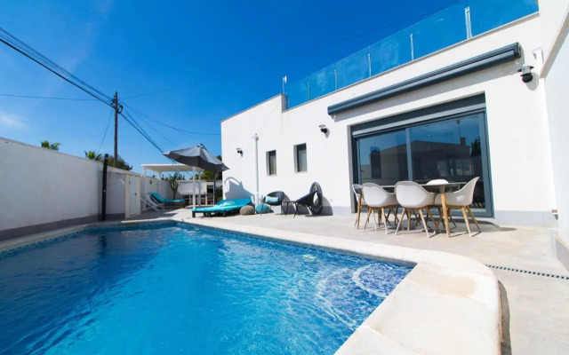 Arenas house
