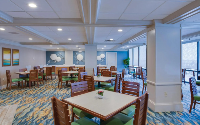 Nautilus Inn