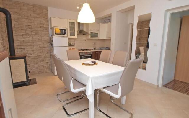 Apartments Blue 611