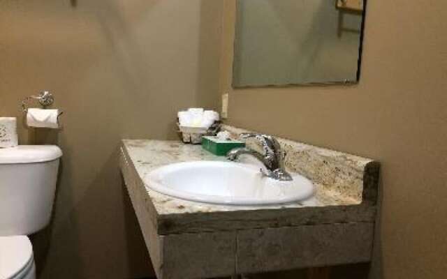 Big Horse Inn and Suites