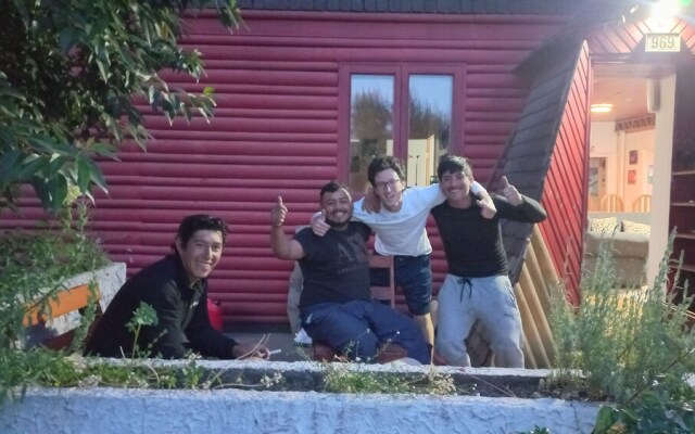 Hostal Cuatro Estaciones - Hostel