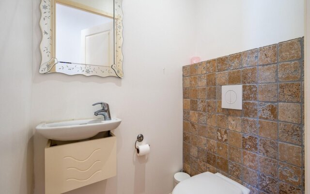 Villa in Montbrun With Pool and Mountain Views