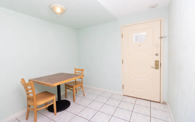 650 Studio Apartment Hollywood Beach