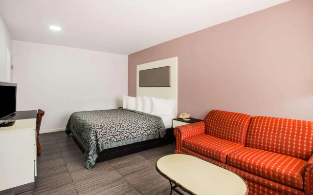 Arya Blu Inn & Suites