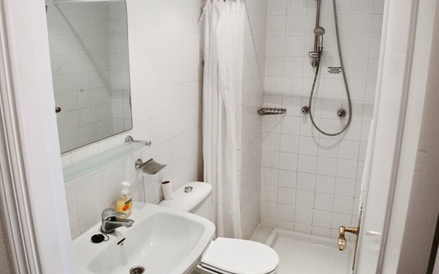 Apartment - 2 Bedrooms with Pool and WiFi - 107349