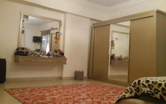 Helmeya Apartment with Touristic Views
