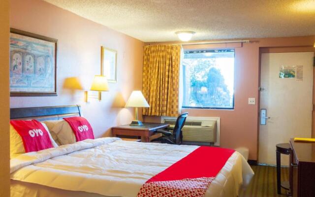 OYO Hotel Edison NJ Route 1